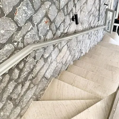 Prosilion Stone House