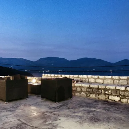 Prosilion Stone House Holiday home Argilia