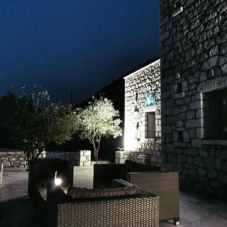 Feriehus Prosilion Stone House Argilia