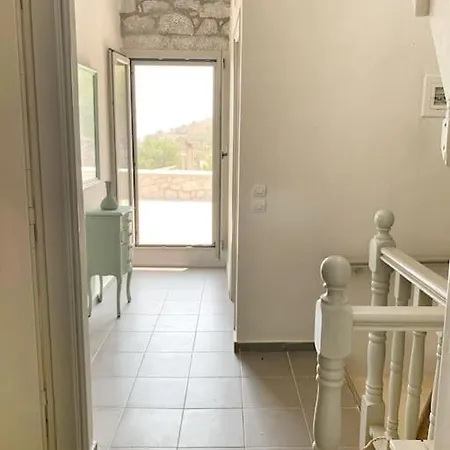 Prosilion Stone House * Argilia