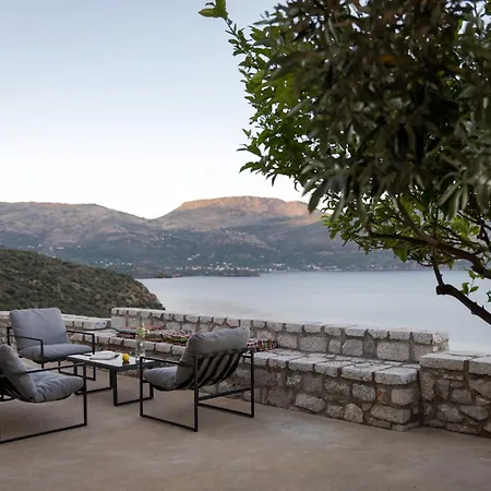 Prosilion Stone House Argilia