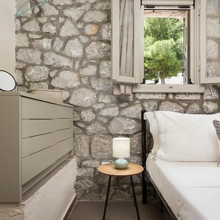 Prosilion Stone House Feriehus *